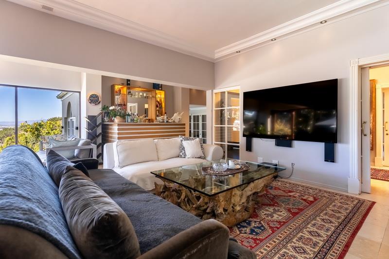 4 Bedroom Property for Sale in Constantia Western Cape